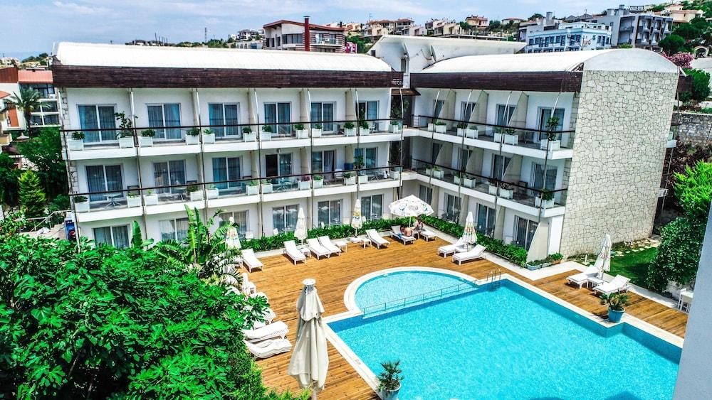 Otel Yeni Çeşme Exterior photo